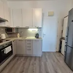 Cosy 2 Bedroom Flat Close To The Town With Parking * Bratislava